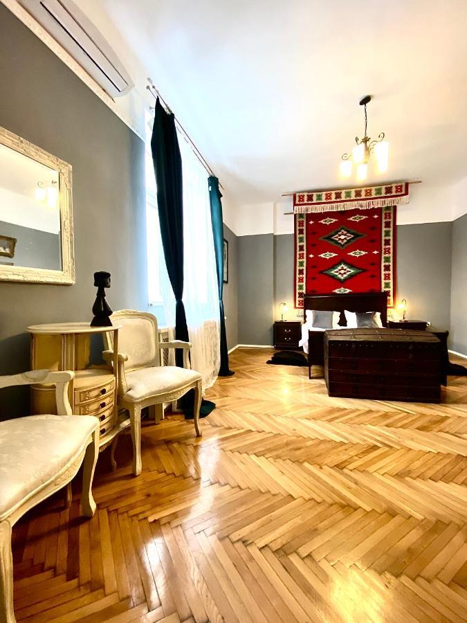 Casa Irina Appartement Braşov Buitenkant foto